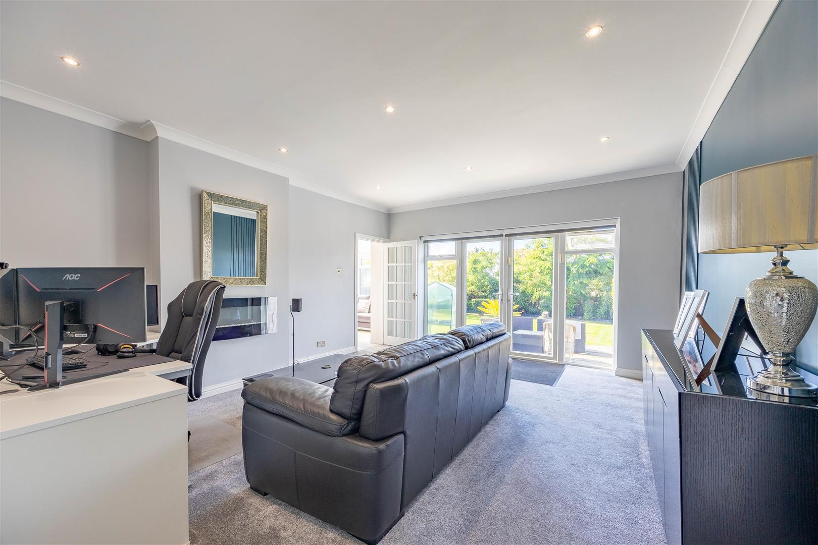 Annexe Lounge